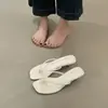 Encuentro Primer Temporada 2026 Verano Nuevo Estilo Sandalias de Tanga para Mujer con Tacones Finos, Tacones Medios, Antideslizantes, Versátiles, Tacones Altos, Casuales y de Moda