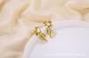 Aretes Europeos y Americanos Retro Ins Estilo Acero Inoxidable Incrustados con Perla Lazo Oro 18K Aretes Retro para Damas al Mayoreo