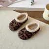 Zapatos de Algodón Peluche para Niños Invierno Nuevo Estilo Niñas Pequeñas Suela Suave Antideslizantes Zapatos tipo Birkenstock para Niñas Slip-On Cálidos Zapatos de Frijol