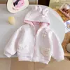 Jaqueta Fofa com Capuz de Orelha de Gato para Meninas Primavera e Outono Novo Estilo Bordado de Coração em Menina Bebê Cardigã com Zíper Top Doce