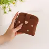 Nova carteira feminina curta, doce e estilosa, com bordado em formato de coração, perfeita para guardar cartões e identidade, e como um pequeno porta-moedas - um ótimo presente de aniversário para meninas
