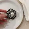 Mi Accesorio de Abrigo ~ Broche Corsage Camelia Guigui, Elegante Pin para Suéter de Estilo Pequeña Fragancia de Gama Alta para Mujer