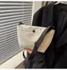 Bolso Cruzado Casual de Nylon Nuevo Bolso de Hombro Simple Versátil Ligero para Salir Bolso Tipo Dumpling Bolso de Hombro para Estudiantes