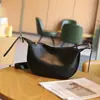 Bolsa Feminina em Couro Vegetal, Fashion e Versátil, Nova Tendência de Verão Casual Ombro Transversal, Bolsa Dumpling de Couro Bovino de Primeira Camada, Couro Macio