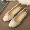 Zapatos de vestir sencillos franceses 2026 mujer lazo plano zapatos de abuela suela blanda boca poco profunda versátiles suela blanda zapatillas de ballet zapatos de mujer