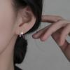 Brincos de Pérola Imitação com Linhas Estilo Coreano para Mulheres, Brincos Geométricos de Nicho de Luxo Leve, Acessórios de Orelha Versáteis, Novo Atacado Outono e Inverno