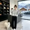 2026 Invierno Único Super Atractivo Reductor de Edad Moderno Chaleco de Algodón Moda Femenina Elegante Petite Ropa Exterior Chaleco de Moda