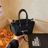 Bolsa de Mão Pequena Elegante de Alta Qualidade para Mulheres 2026 Nova Moda Versátil Bolsa Transversal Exquisita Bolsa Tote Pequena de Mão