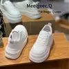 Oferta Especial Primavera 2026 Nuevas Zapatillas Blancas Versátiles para Mujer, Zapatos Deportivos Casuales con Suela Gruesa que Aumentan la Altura para Mujeres Bajitas