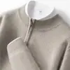 26 Novos Modelos de Suéteres de Cashmere Simples e Versáteis para Bebês Masculinos, Suéteres de Tricô com Meia-Gola e Zíper com um Toque Limpo e Sofisticado