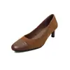 Zapatos de tacón alto de 5.5 cm, modernos y femeninos, nuevo modelo de otoño 2026, punta cuadrada, tacón fino, zapatos sin cordones de corte bajo