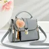 Bolso de Hombro Simple de Color Puro Estilo Francés para Mujer 2025 Nueva Moda Retro Bolso Cruzado para Mujer Bolso de Mano Pequeño de Moda