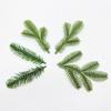 Pino de Norfolk Agujas de Pino Ramas de Pino Artificiales Planta Simulada Tridimensional Accesorios Decoración de Árbol de Navidad Ramas Flores Artificiales