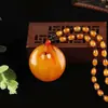 Collar de cadena para suéter con colgante de cera de abeja al por mayor resina alto sentido estilo nacional transmisión en vivo bienestar venderá joyas mujeres