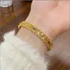 Pulsera de Encaje de Aliento de Bebé Corte Antiguo Dorado Arena Vietnamita Pulsera de Diamantes Esmeralda Estilo Palacio Pulsera para Mujeres
