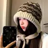 Gorro de Felpa Estilo Lei Feng de Invierno 2024 para Mujer, Adelgazante Facial, Engrosado, Cálido, para Ciclismo, Protección de Orejas, Gorro de Punto a Prueba de Viento