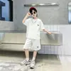 Traje de Manga Corta para Niños Jx Verano Nuevo Estilo Niños Guapo Pantalones Cortos de Manga Corta Niño Pequeño Holgado Moderno de Moda Ropa para Niños