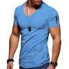 Comercio exterior transfronterizo nueva camiseta de manga corta para hombre estilo europeo y americano cuello en V para hombre color liso ajustada camiseta básica suministro directo del fabricante talla europea