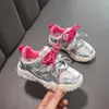 Zapatos de Entrenamiento Alemanes para Mujer que Aumentan la Altura, Estilo Nuevo Primavera 2026, Tenis Deportivos Casuales Retro, Zapatos Versátiles de Moda para Niños Forrest Gump