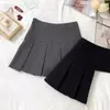 Saia Plissada Cinza Feminina Outono Inverno Cintura Alta Curta Design Moderno Emagrecedora Versátil Anti-exposição Saia Evasê Novo Estilo 2026