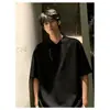 Camiseta de Verano para Hombre Cleanfit con Cremallera Diagonal, Manga Corta, Diseño de Nicho, Estilo Americano, Tejido Pesado, Cuello Alto y Mangas Cortas