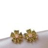 Aretes de Corazón de Flor con Diamantes Incrustados de Aguja de Plata, Aretes de Diseño Moderno y Exquisito, Lujo Accesible, Elegantes de Gama Alta, Aretes Versátiles para Mujeres