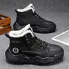 Nuevas Botas de Invierno para Hombre 2025 Suela Gruesa Forradas de Borrego Calientes de Algodón Resistentes al Frío del Noreste Caña Media para Hombre