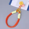Correa de teléfono de doble bucle, llavero con forma de nube, material liso y delicado, colores suaves y relajantes, simple, elegante y versátil