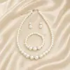 Collar de perlas, pendientes, pulsera, conjunto de tres piezas, personalidad, temperamento, accesorios sencillos, moda, viajero, collar de diamantes.