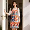 Avental impermeável com padrão ikat estilo étnico para cozinha doméstica, resistente a óleo, moderno, com alças, roupa de trabalho para mulheres
