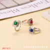 Fábrica de Joyería Chaochao de Wuzhou Fabricante en Stock de Anillos de Moda Europea y Americana Multicolor Cubo de Azúcar Incrustado Completamente con Diamantes y Piedras Preciosas de Color