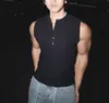 Chal de Medio Botón Estilo Americano para Hombres Musculosos, Camiseta Henley Elástica Ajustada sin Mangas, Camiseta sin Mangas Deportiva para Entrenamiento Físico Moderna