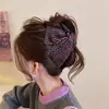 Grampo de Cabelo para Mulheres com Acabamento de Luxo, Novo Modelo 2025 Presilha Tubarão, Grampo Triangular Grande e Elegante para Penteados no Topo da Cabeça, Acessório de Cabelo