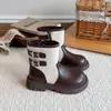Botas plataforma da moda para meninas, estilo francês e britânico, com zíperes laterais, nova coleção outono 2026 infantil, estilosas botas estilo Martin