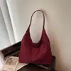 Bolsa de ombro moderna e retrô em camurça para mulheres, nova bolsa tote de grande capacidade da moda e estilosa de 2026