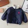 Jaqueta de Fleece Infantil para Outono e Inverno, Novo Estilo 2025 para Meninos, Blusa com Zíper e Cordão para Bebês, Jaqueta de Bebê da Moda, Jaqueta Quente para Meninas