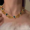 Conjunto de Collar y Aretes de Perlas y Pedrería de Lujo Ligero Estilo Palacio Retro, Gargantilla de Lujo y Moda Accesorio para Vestido de Noche