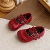 Zapatos sencillos de doble tira para niños, estilo coreano, colección nueva primavera/otoño/invierno 2026, zapatos versátiles de piel para niñas para usar al aire libre