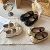 Zapatos Individuales Bajos Estilo Coreano para Niñas Estilo Ballet con Lazo Suela Suave Slip-on Mocasines Zapatos de Cuero Novedad Primavera/Otoño 2026