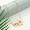 Estilo Dulce Fresco Collar con Puntadas de Flor Blanca para Mujer Super Hada Luz de Lujo Elegante Cadena para Clavícula Versátil Diseño de Nicho Primera Joyería