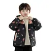 Ropa de abrigo para niños Otoño e Invierno 2025 Nuevo estilo Niños pequeños y medianos Terciopelo Engrosado Lindo Dibujos Animados Invierno Holgado Tops Moderno
