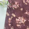 Tela estampada floral vintage Doris para vestidos de primavera y verano, camisas, tops y ropa de mujer. Patrones florales personalizables disponibles