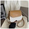 Bolso Pequeño de Color Contrastante para Mujer 2024 Primavera y Verano Nueva Moda Estilo Europeo y Americano Bolso de Silla de Montar Retro Presbiópico con Letra Bolso Cuadrado Pequeño