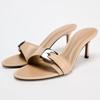 Sapatos Femininos Verão 2025 Novo Bege Amarrar Couro Salto Médio Fino Sapatos Muller Sandálias Elegantes para Sair