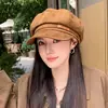 Sombrero de moda coreano para mujer de otoño e invierno, circunferencia de cabeza grande, adelgazante de cara, gorra de pico de pato, boina retro británica de rayas finas