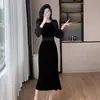 Nuevo Vestido Negro de Manga Larga de Alta Gama Otoño 2026, Vestido Largo de Terciopelo de Lujo para Eventos Sociales con Ceñidor en la Cintura
