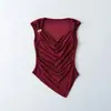 Colete sem mangas com fivela de metal, ombro a ombro irregular para mulheres, design de verão, caimento justo, top estiloso e sexy