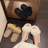 Chinelos fofos florais casuais para casa 2026 para mulheres, adequados para uso externo, novo estilo outono e inverno, antiderrapantes e estilosos