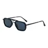 Nuevas Gafas de Sol Cuadradas de Moda Europeas y Americanas para Hombre, Versátiles Gafas de Sol Estilo Punk con Doble Puente y Patillas Flexibles Retro para Hombre, Transfronterizas