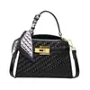 Bolso de Mano Vintage de Nicho para Mujer 2026 Modelo Nuevo Patrón Tejido Texturizado Bolso Kelly Bolso Cruzado de Hombro para Viajes Transfronterizos